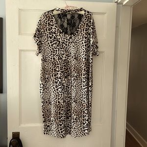 Night Shirt, Brown animal print. Size 1X.